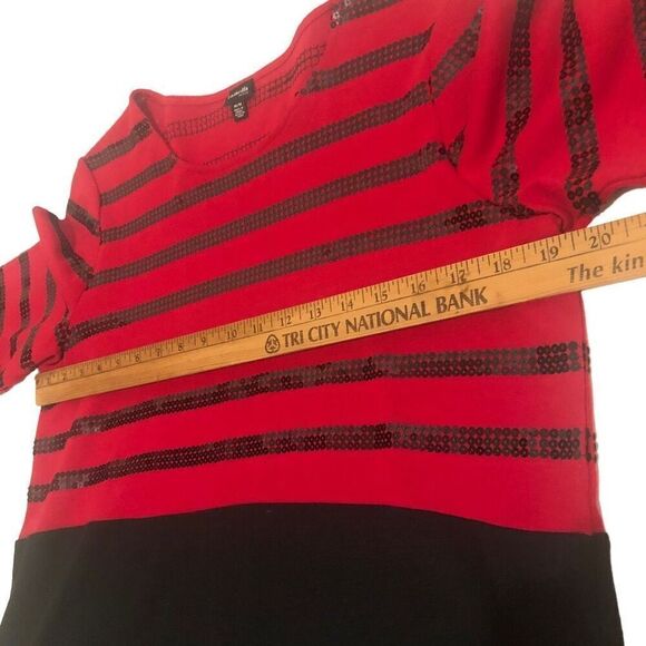 Rafaela Petite Size M Crew Neck Red Black Striped Shimmery Holiday Sweater - Picture 10 of 13